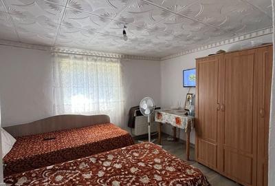 Casă cu 4 camere în Ghergheasa
