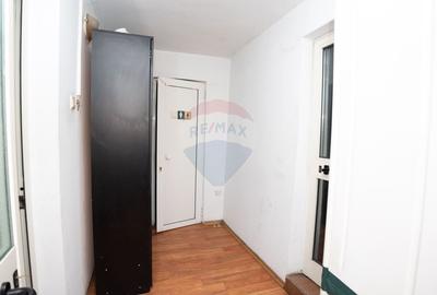 Casă individuală cu 7 camere cu Teren 384 Mp în Central - 35