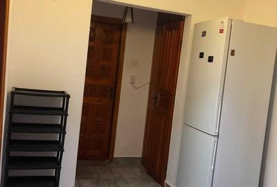 Apartament cu 2 camere decomandat în Rovine - 2