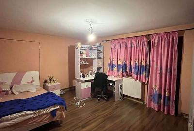 Casă cu 5 camere cu Teren 581 Mp în Brestei - 9