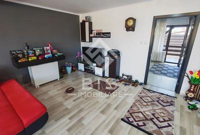Duplex cu 4 camere cu Canalizare în Sud-Est - 4