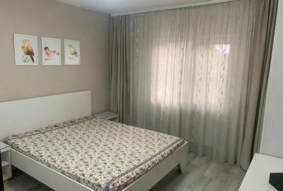 Apartament cu 2 camere decomandat în Trocadero
