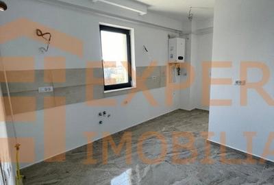 Apartament cu 2 camere decomandat în Tomis Nord - 3