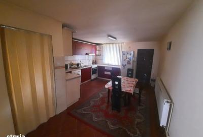 Casă cu 4 camere cu Teren 1376 Mp în Moftin - 1