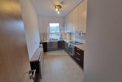 Apartament cu 3 camere decomandat, mobilat în Tractorul - 4