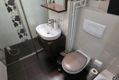 Apartament cu 3 camere semidecomandat în Central - 17