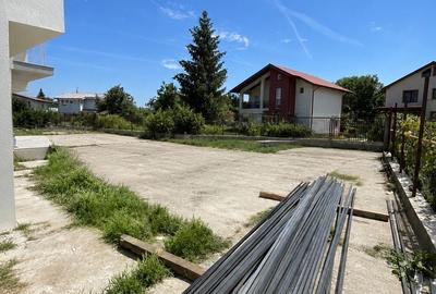 Casă cu 9 camere cu Teren 660 Mp în Domnești - 2