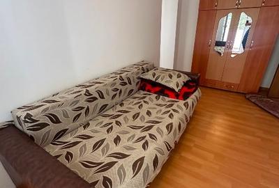 Garsonieră decomandată în Podu Roș