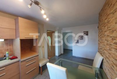 Apartament cu 3 camere decomandat, mobilat în Făgăraș - 2