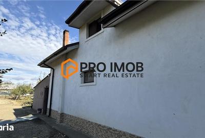 Casă cu 3 camere decomandat cu Teren 809 Mp în Mărăcineni