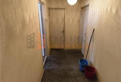 Apartament cu 3 camere decomandat, mobilat în Micro 3 - 13