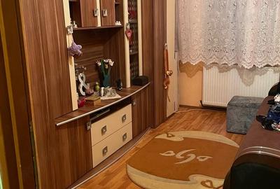 Apartament cu 4 camere decomandat în Central - 1
