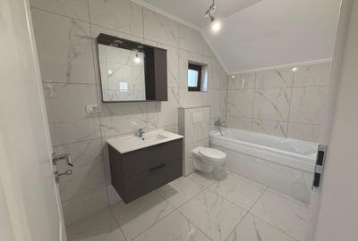 Duplex cu 4 camere cu Canalizare în Utvin - 12