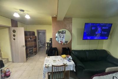 Casă cu 3 camere cu Teren 658 Mp în Central