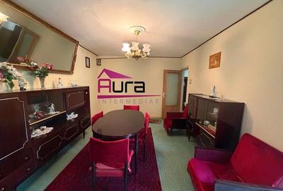 Apartament cu 3 camere decomandat în C5