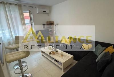 Apartament cu 2 camere decomandat în Apărătorii Patriei