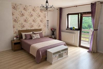 Casă cu Teren 1705 Mp în Central