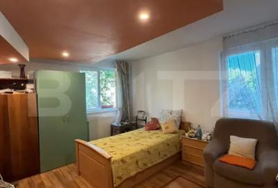 Apartament cu 4 camere decomandat în Rovinari
