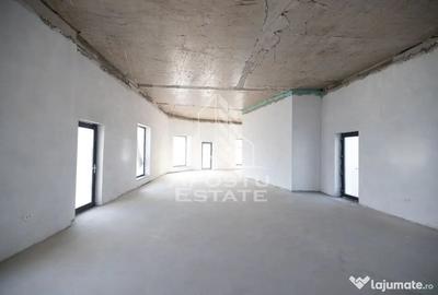 Spațiu comercial, de 200 mp, în Central