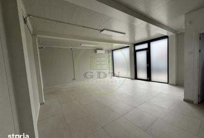 Spațiu comercial, de 44 mp, în Central