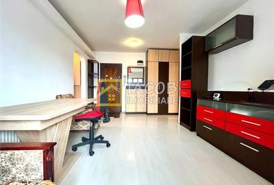 Apartament cu 2 camere decomandat în Ștefan cel Mare