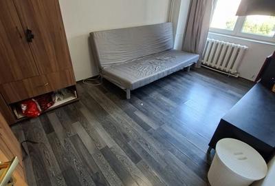 Apartament cu 3 camere decomandat în Sebastian