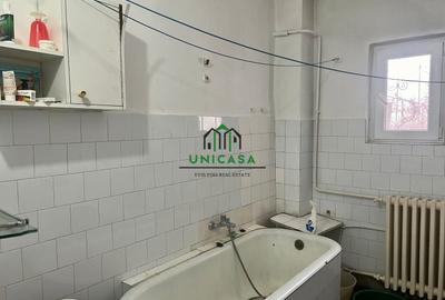 Casă individuală cu 4 camere cu Canalizare în Central - 10
