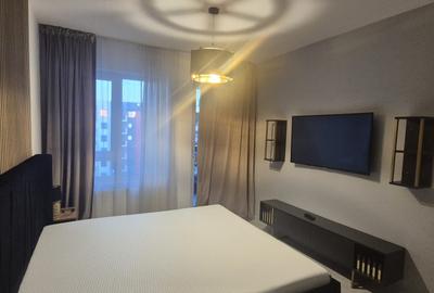 Apartament cu 2 camere decomandat în Apărătorii Patriei