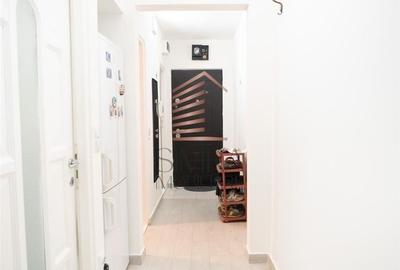 Apartament cu 2 camere decomandat în Lotus
