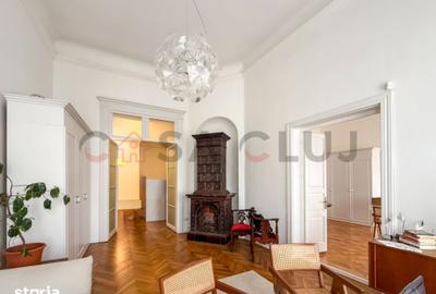 Apartament cu 4 camere, mobilat în Central