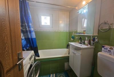 Apartament cu 3 camere decomandat în Rahova - 12