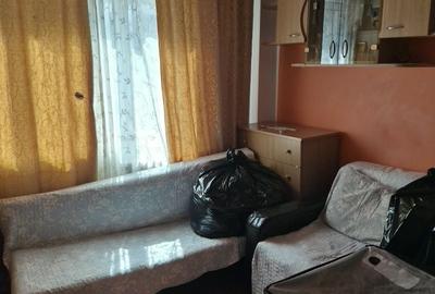 Apartament decomandat în Nicolina