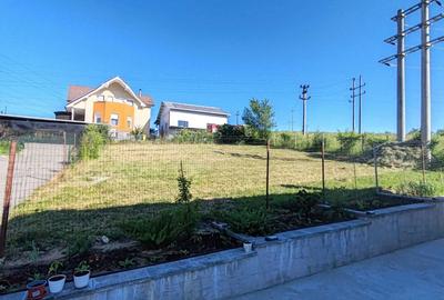 Teren de 525 mp, în Centura