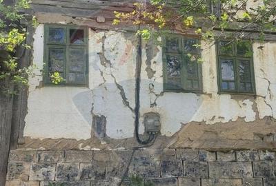 Casă individuală cu 4 camere cu Teren 2800 Mp în Laz - 6