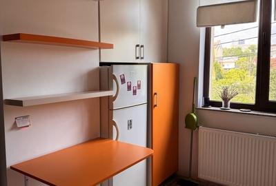 Apartament cu 2 camere decomandat în Exterior Vest