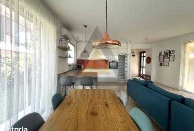 Casă cu 5 camere cu Teren 260 Mp în Central
