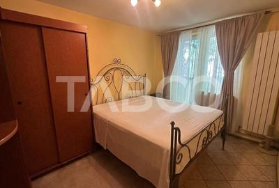 Apartament cu 3 camere semidecomandat, mobilat în Mihai Viteazul