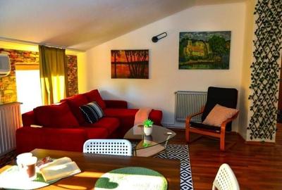 Apartament cu 2 camere semidecomandat, mobilat în Unirii