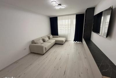 Apartament cu 3 camere decomandat în Tractorul - 12