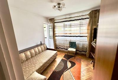 Apartament cu 3 camere semidecomandat în Berceni - 5