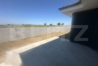 Casă cu 4 camere în Păulești
