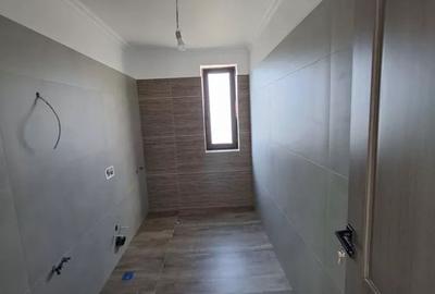 Casă cu 3 camere cu Teren 330 Mp în Sânandrei