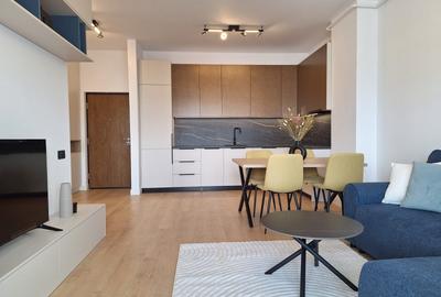 Apartament cu 2 camere semidecomandat, mobilat în Florești