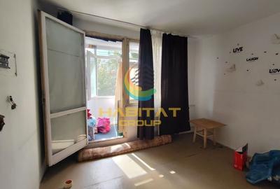 Apartament cu 3 camere decomandat în Drumul Găzarului