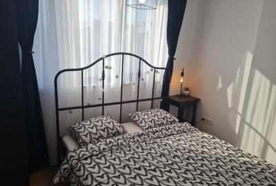 Apartament cu 2 camere decomandat, mobilat în Central
