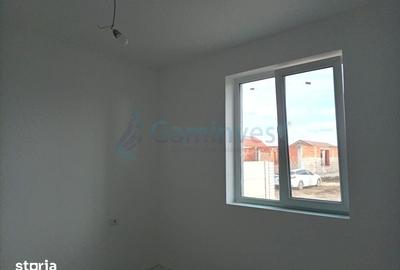 Casă cu 4 camere cu Teren 500 Mp în Sântandrei
