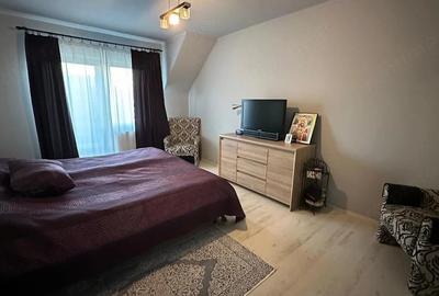 Casă cu 6 camere cu Teren 700 Mp în Șelimbăr