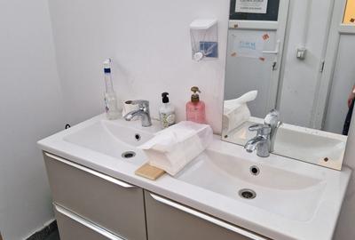 Spațiu comercial, de 280 mp, în Central - 7