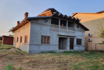 Spațiu comercial, de 300 mp, în Central - 1