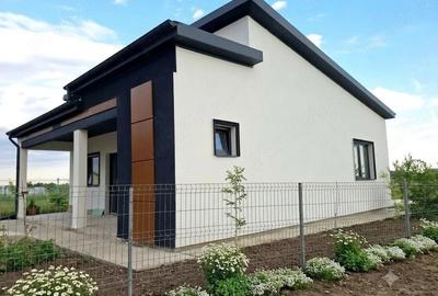 Casă cu 3 camere cu Teren 920 Mp în Exterior Vest